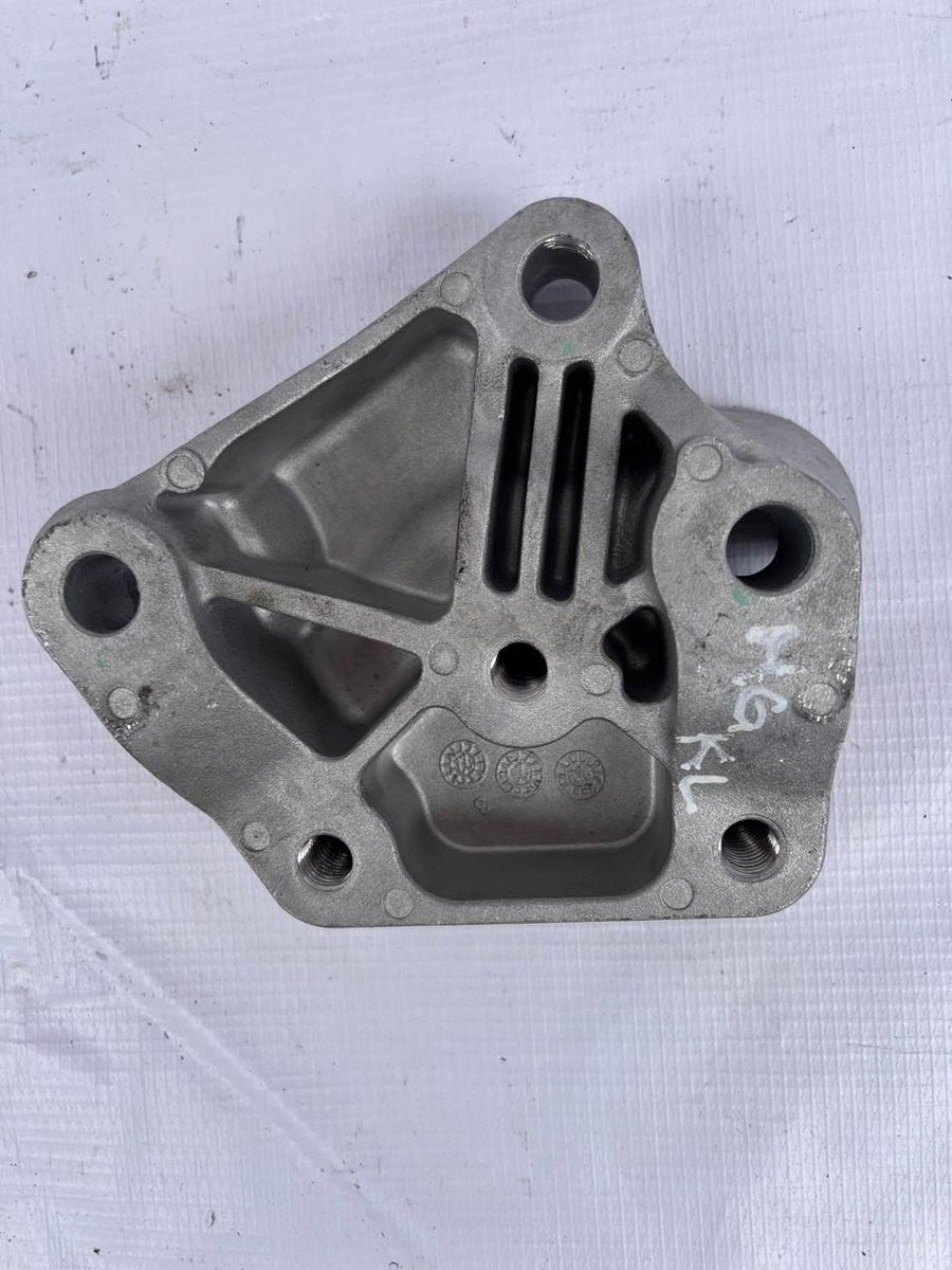 Base De Soporte De Transmisión Mg Gt 2024 Usado Original