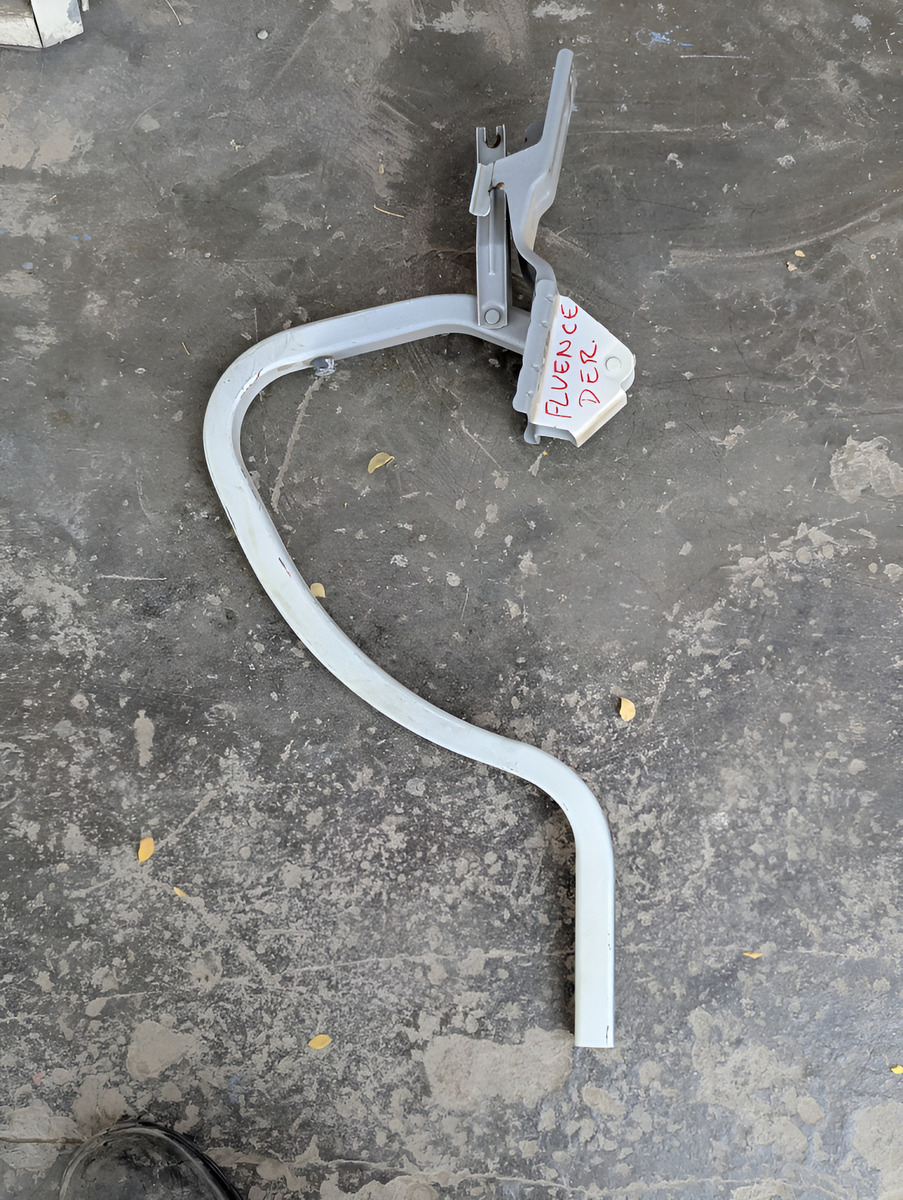 Renault Fluence 2012-2017 Bisagra Cajuela Derecha