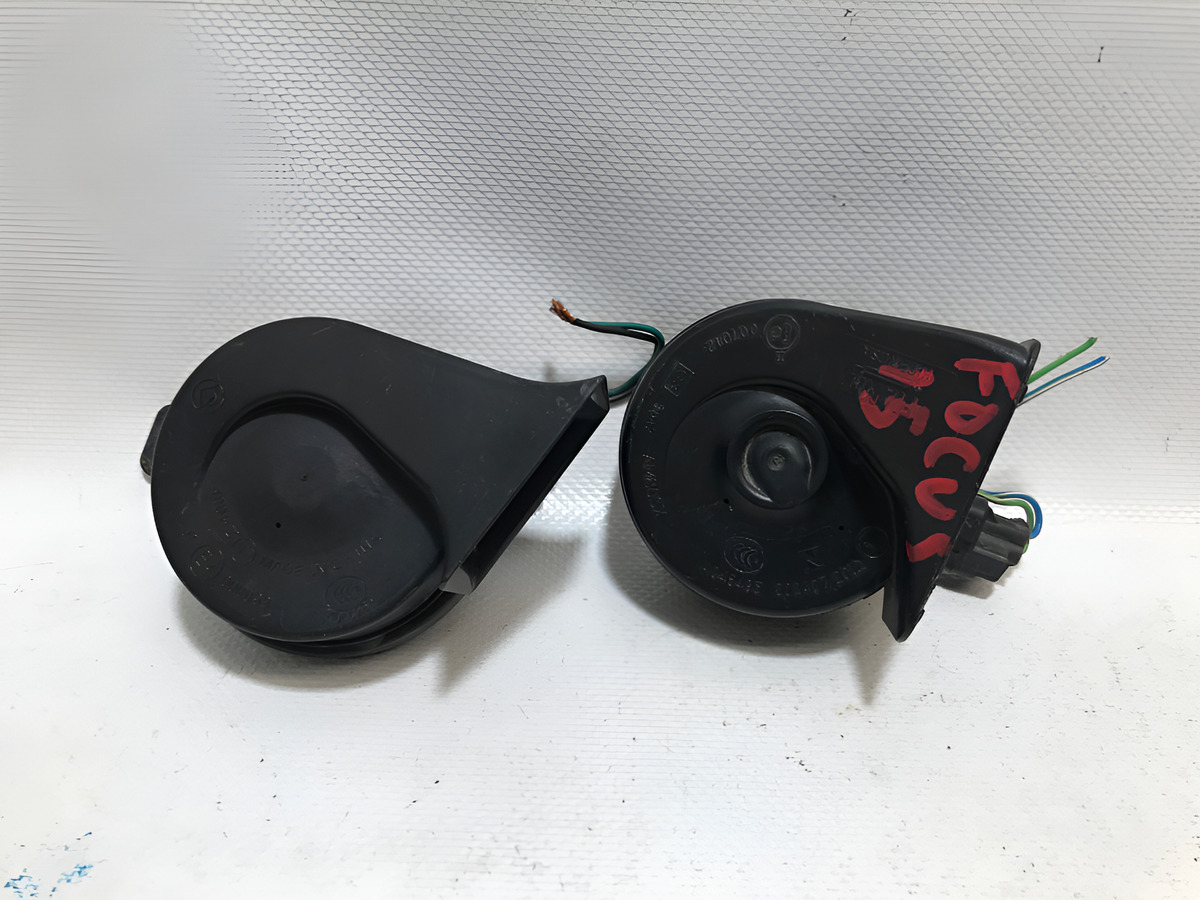 Ford Focus 2014 Al 2015 Par De Claxon