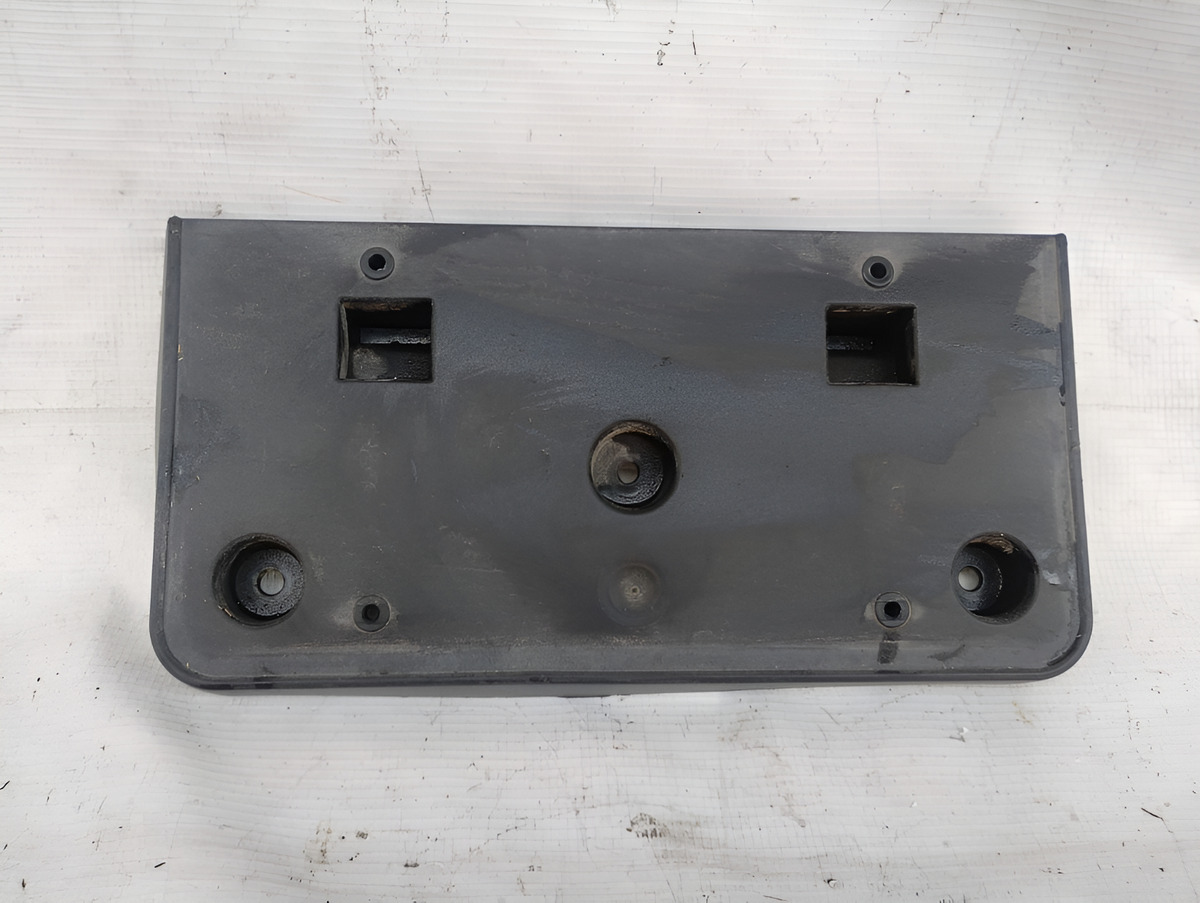 Porta Placas Ford Escape 2013-2019 Usada Original Negro