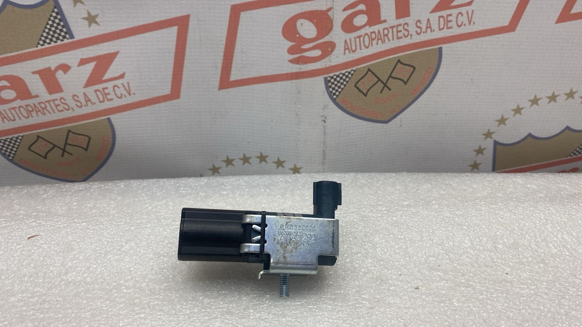 Mitsubishi Montero 2003 - 2006 Válvulas Solenoides Usado Original