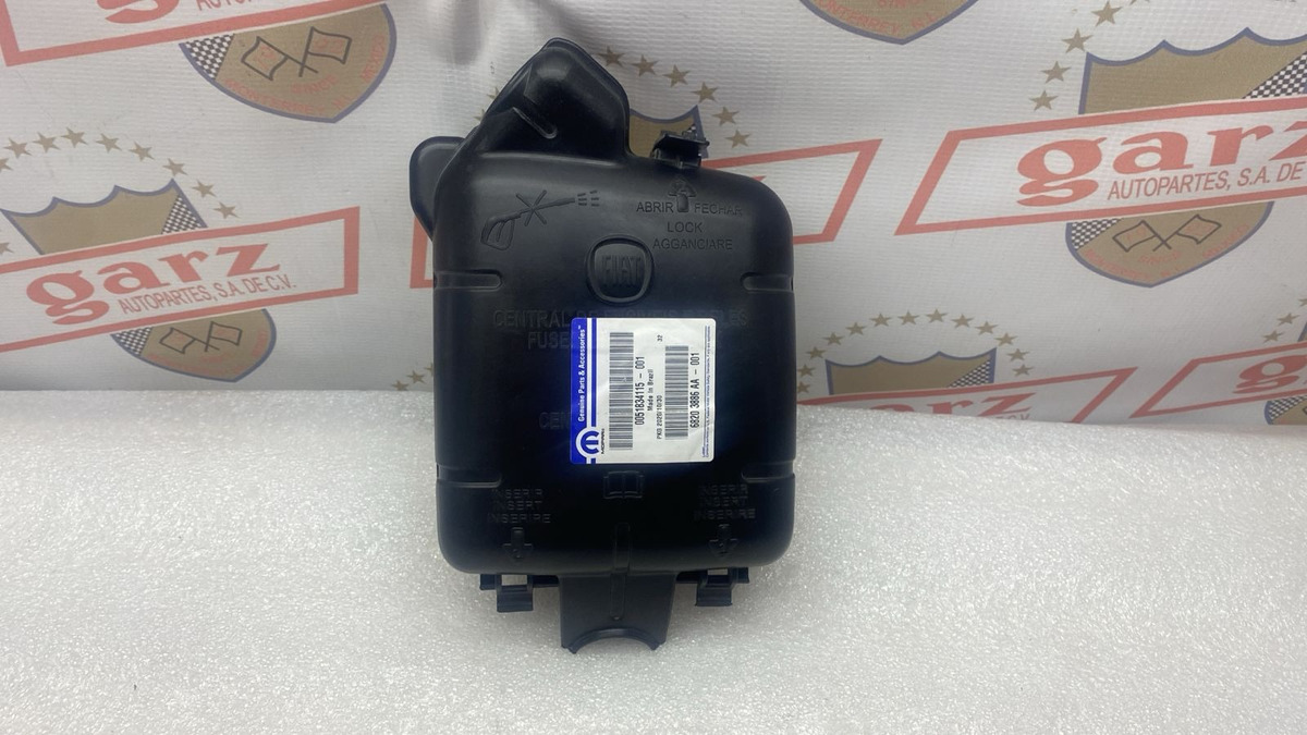 Fiat Uno 2011 - 2014 Tapas de Cajas de Fusibles Usado Generico