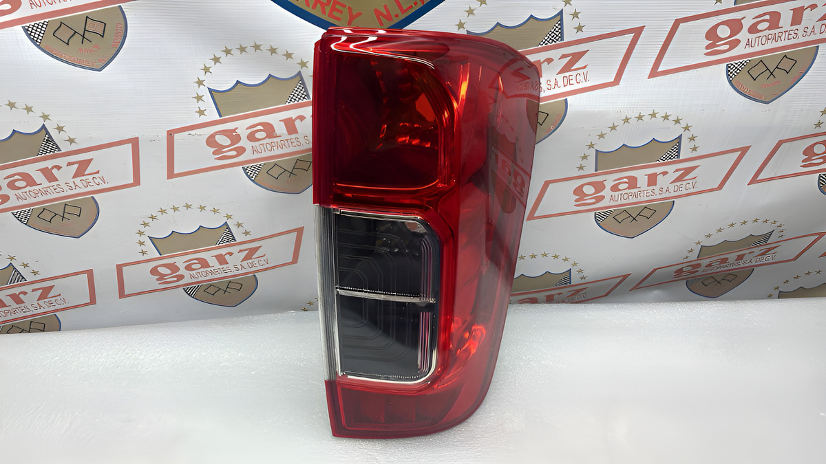 Calavera Derecha Nissan Np300 Frontier 16 Al 20 - vista 1