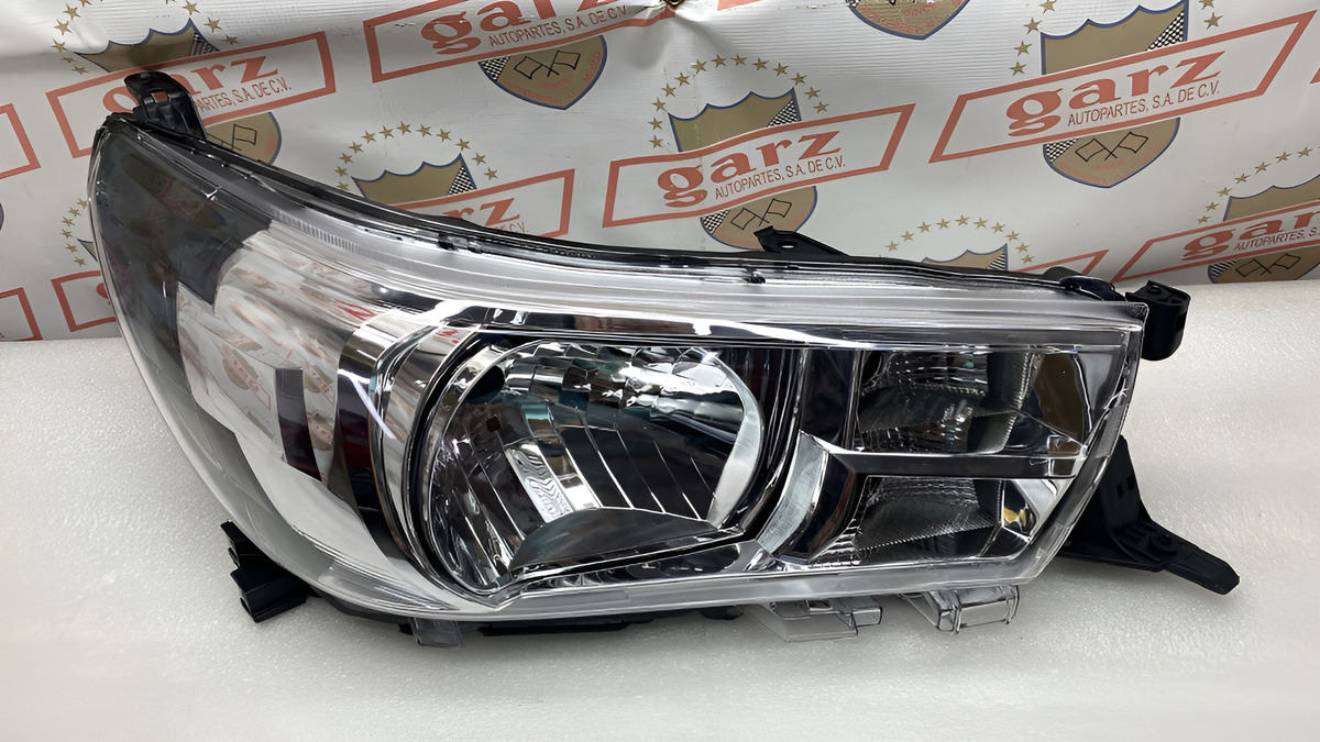 Faro Derecho Toyota Hilux Revo 16 Al 22 - vista 1