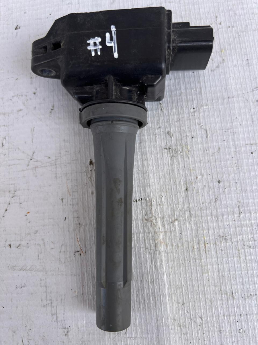 Bobina Toyota Yaris R 2016-2020 Usado Original 4