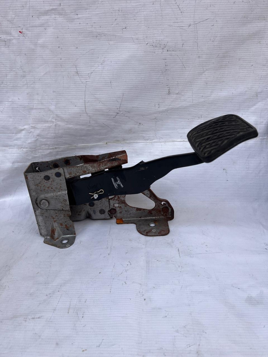 Pedal De Freno Nissan Sentra 2007-2012 Usado Original