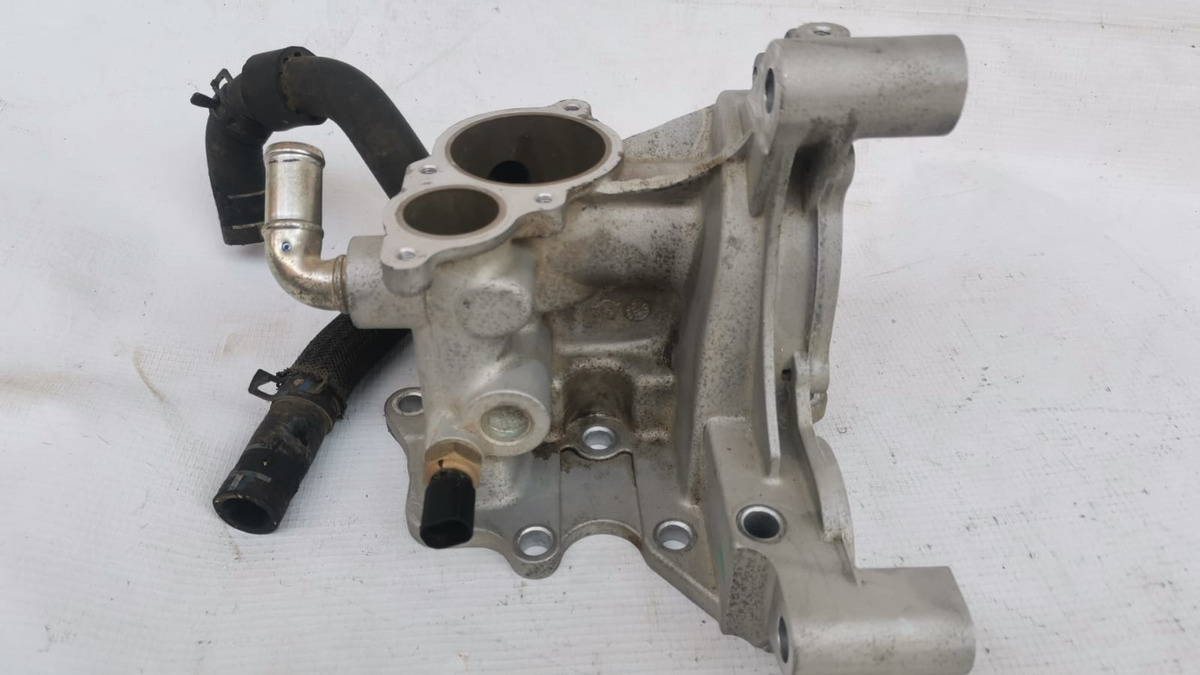 Base De Bomba De Agua Dodge Journey 2022-2024 Usada Original - vista 1