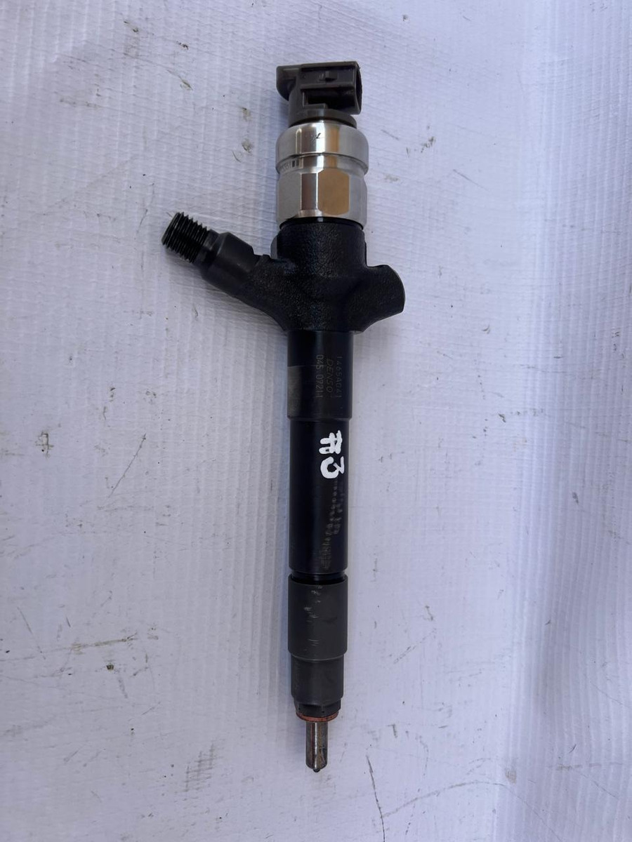 Inyector Mitsubishi L200 Disel 2015-2019 Usado Original 3