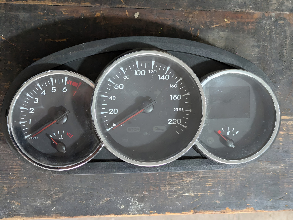 Renault Fluence 2011-2014 Cluster Velocimetro