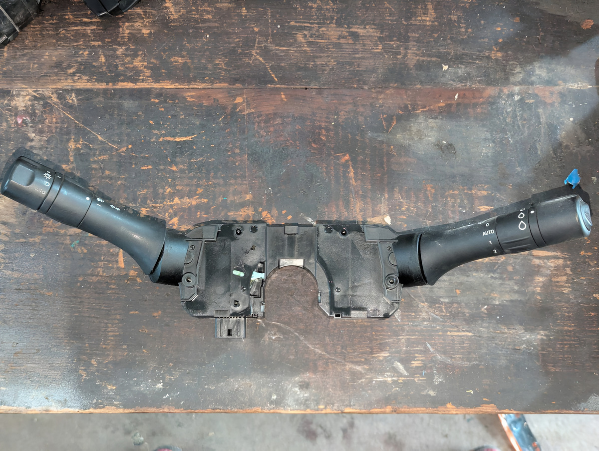 Renault Fluence 2011-2017 Palancas Luces Limpiabrisas