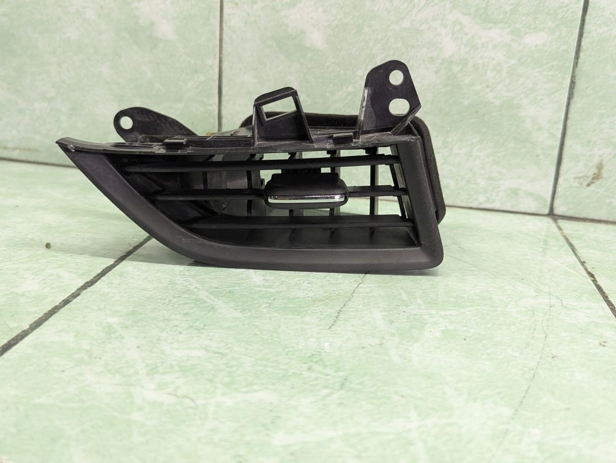 Chevrolet Cavalier 2018-2021 Difusor Central Derecho