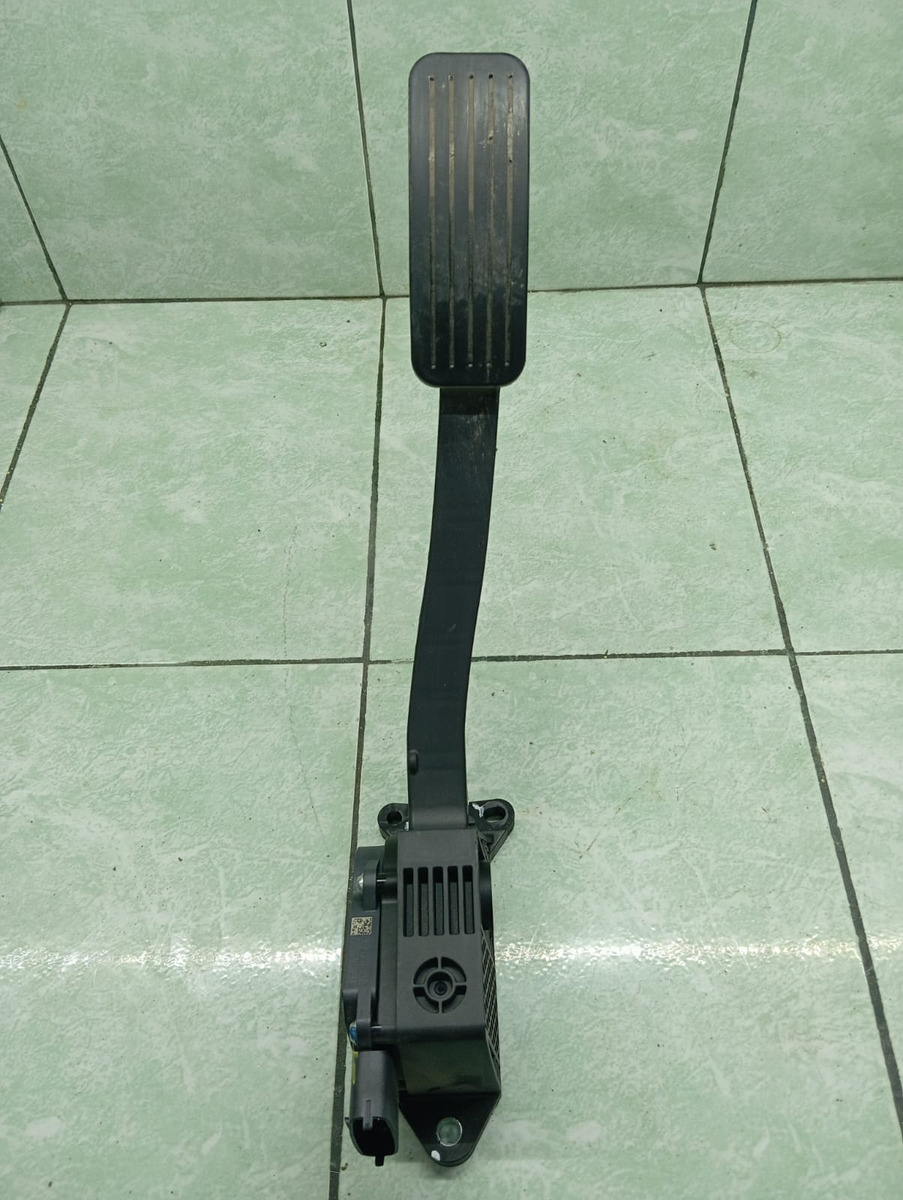 Mg Gt 22 Al 24 Pedal Acelerador