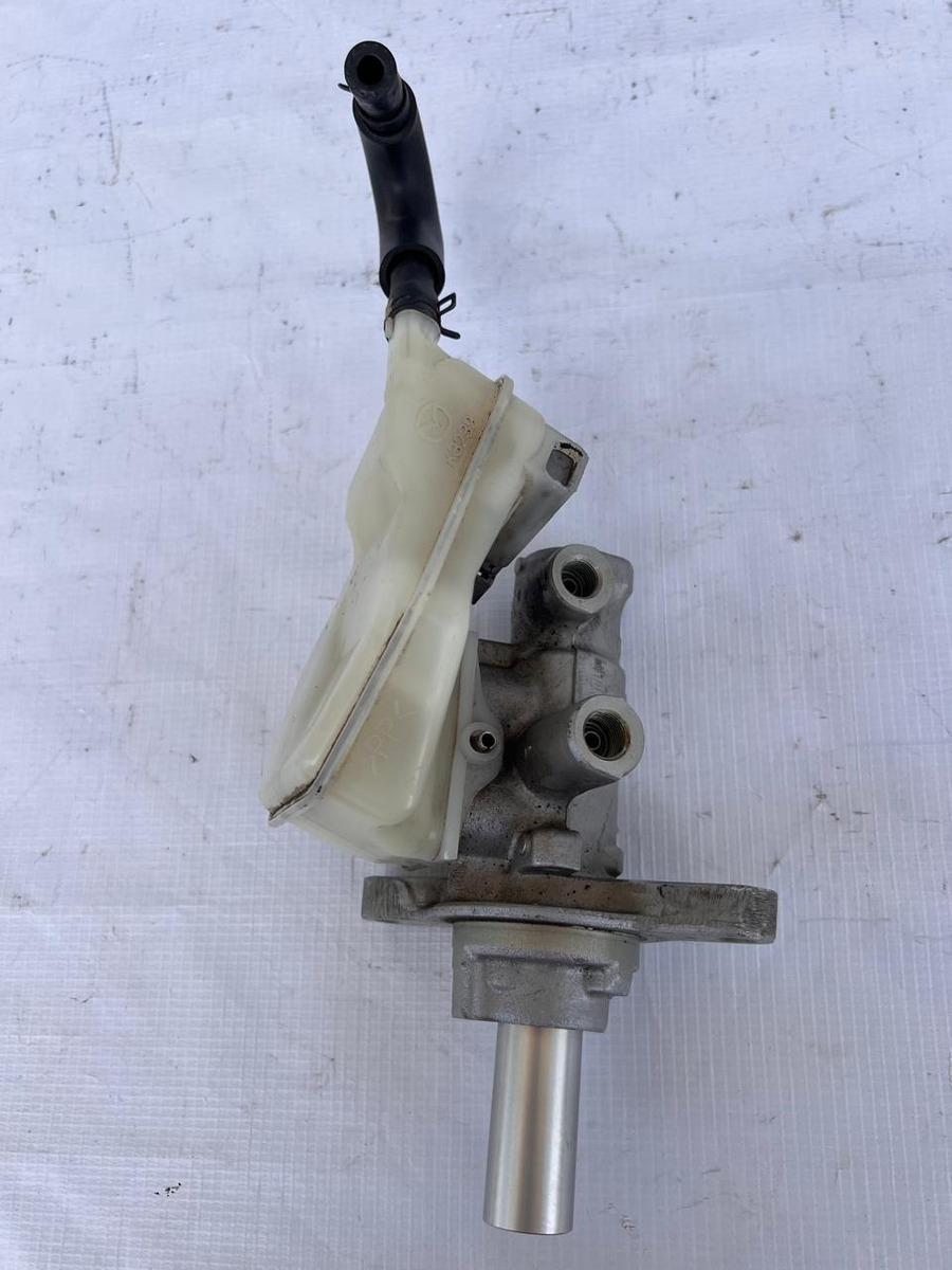 Bomba De Frenos Mazda Cx-3 2016-2021 Usado Original