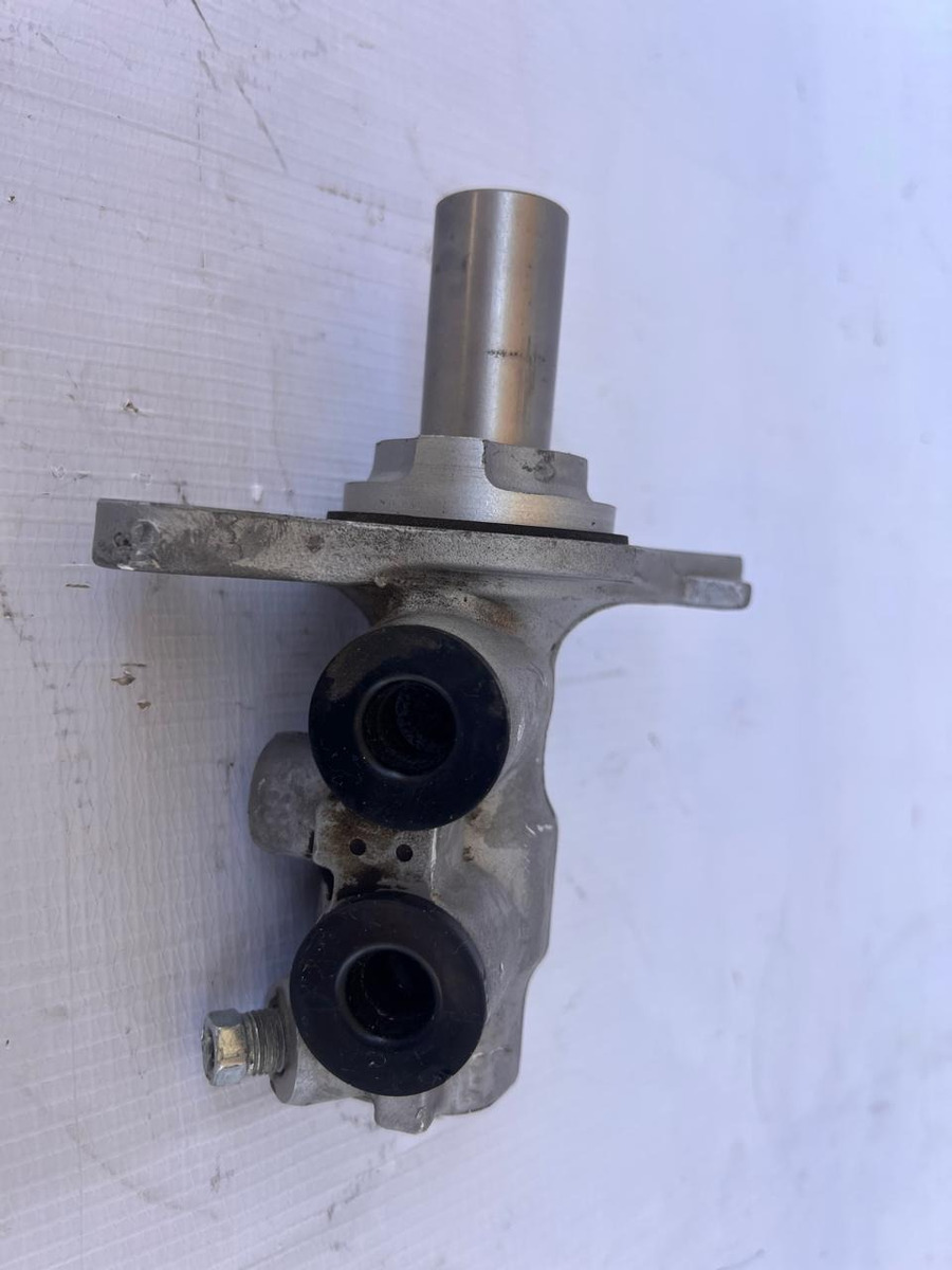 Bomba Líquido De Frenos Chevrolet Spark 2012-2017 Usado Orig