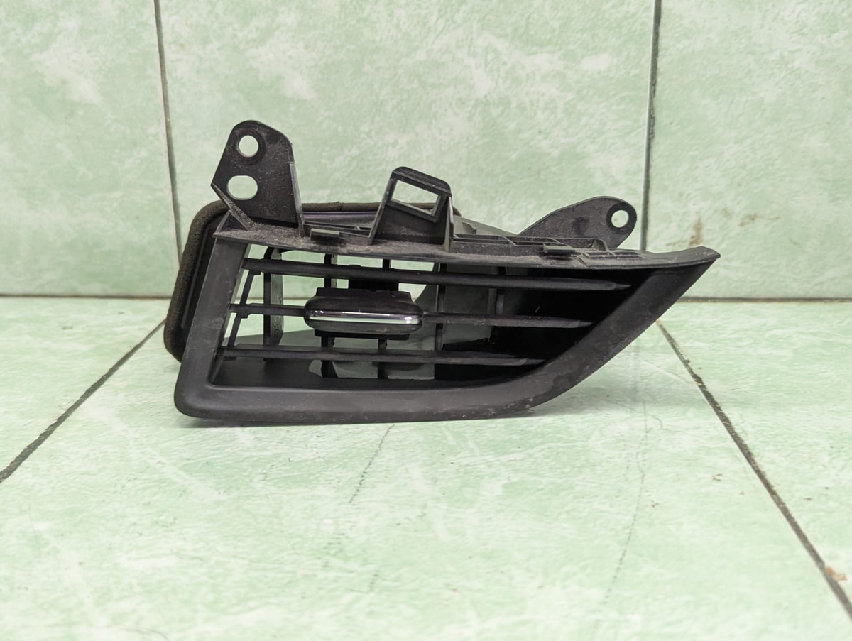 Chevrolet Cavalier 2018-2021 Difusor Central Izquierdo