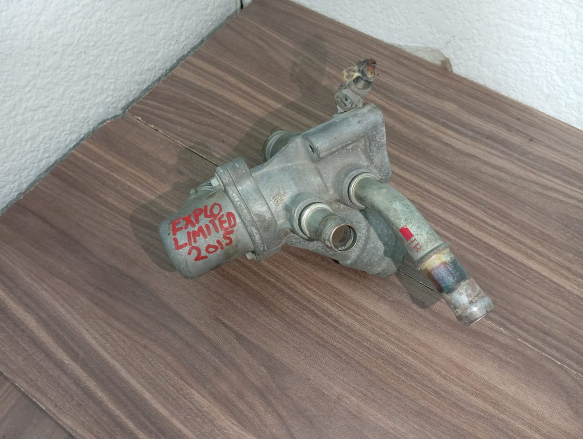Toma De Agua Ford Explorer V6 2011-2018