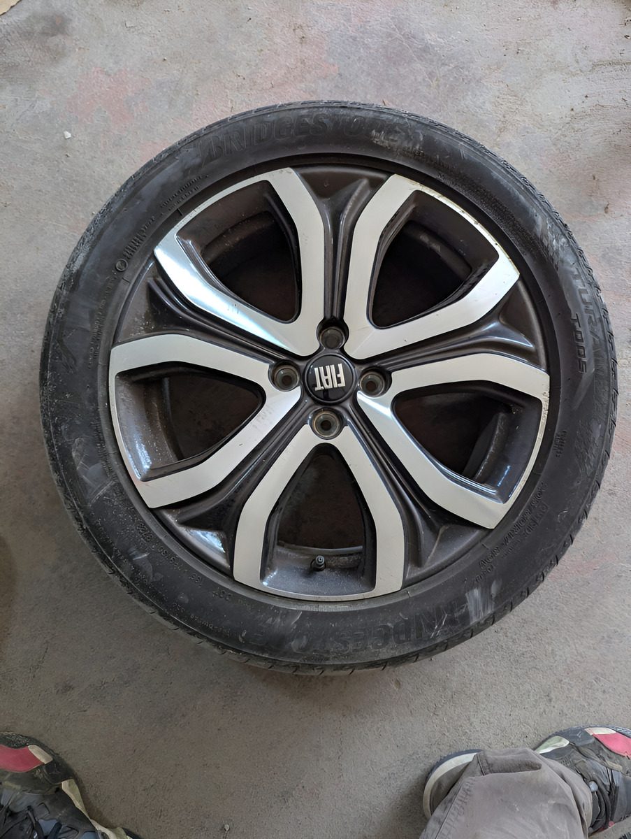Fiat Pulse 2021-2025 Rin 17 Original