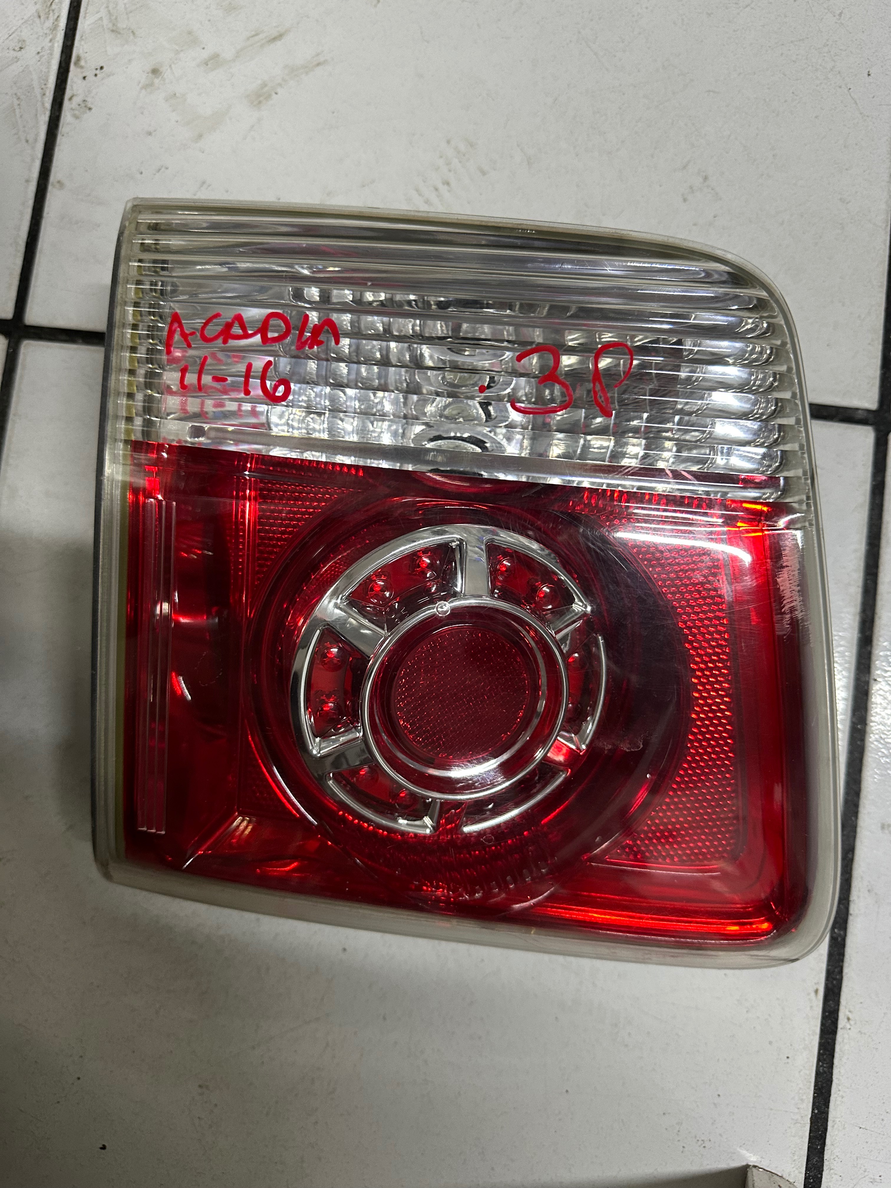 Gmc Acadia 2011 - 2016 Intercalavera Derecho Usado Original