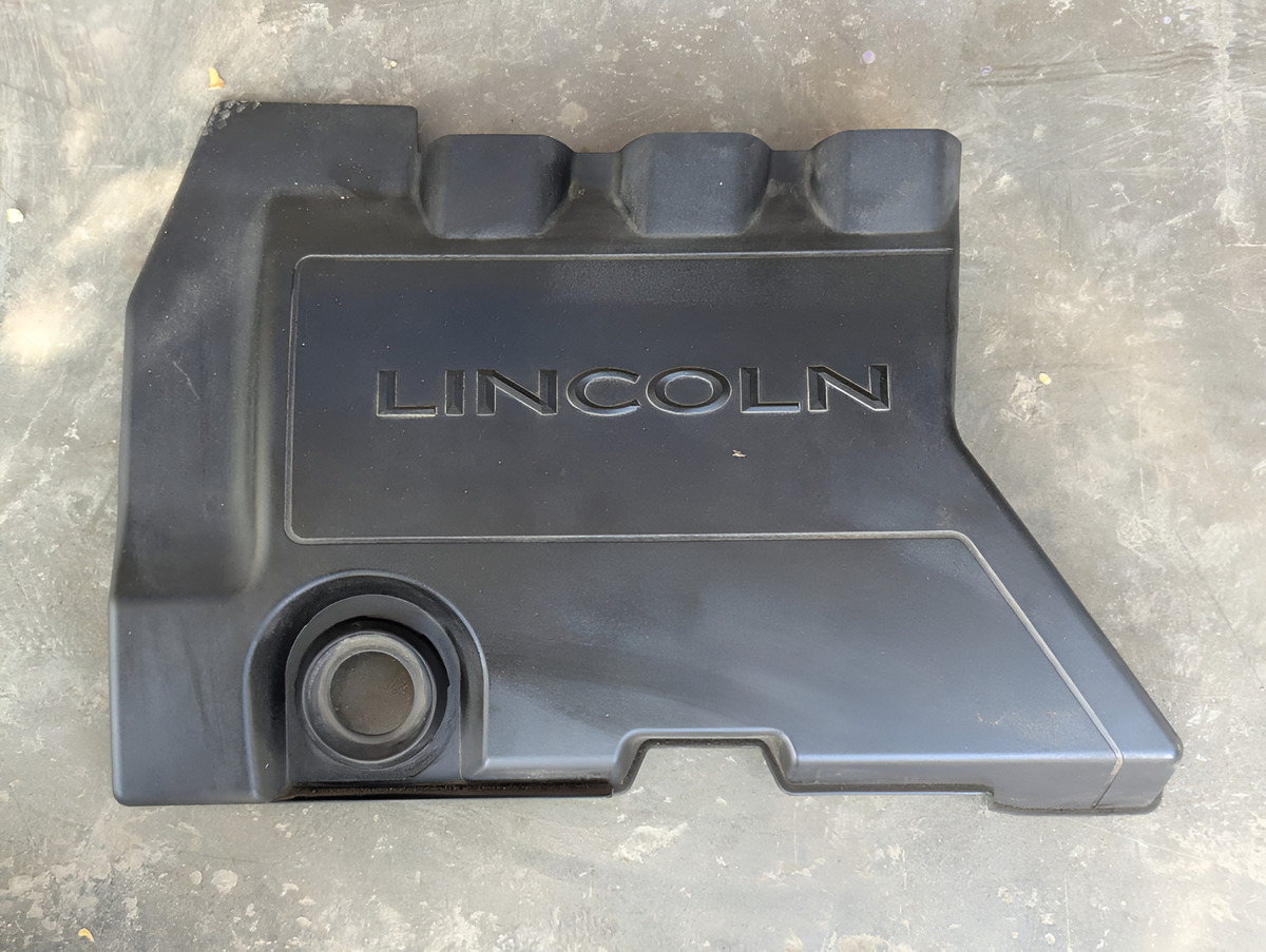 Lincoln Mkz V6 2007-2012 Tapa Embellecedora Motor