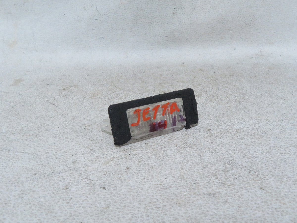 Luz Placa Trasero Jetta 2012
