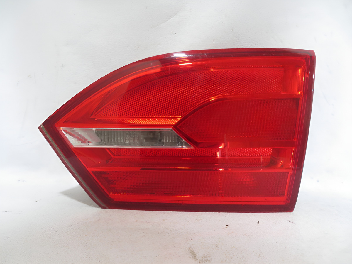 Calavera Interior Derecha Jetta 2014 Derecho/pasajero Rojo - vista 1
