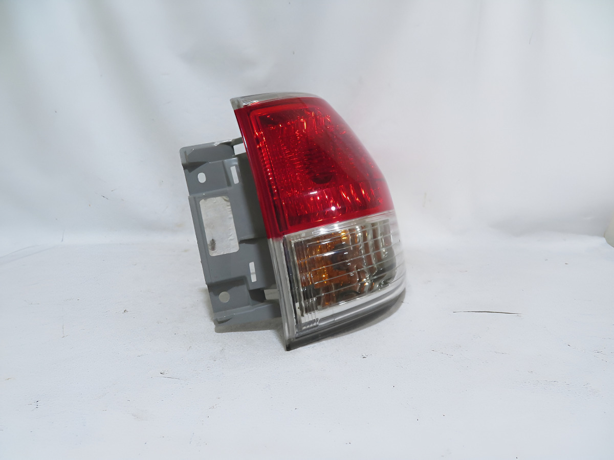 Calavera Derecha Pathfinder 2015 Rojo - vista 1