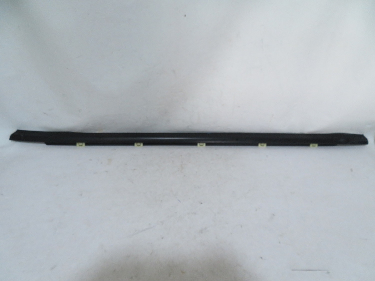 Cañuela Puerta Trasera Derecha Kia Soul 2014-2019 Exterior