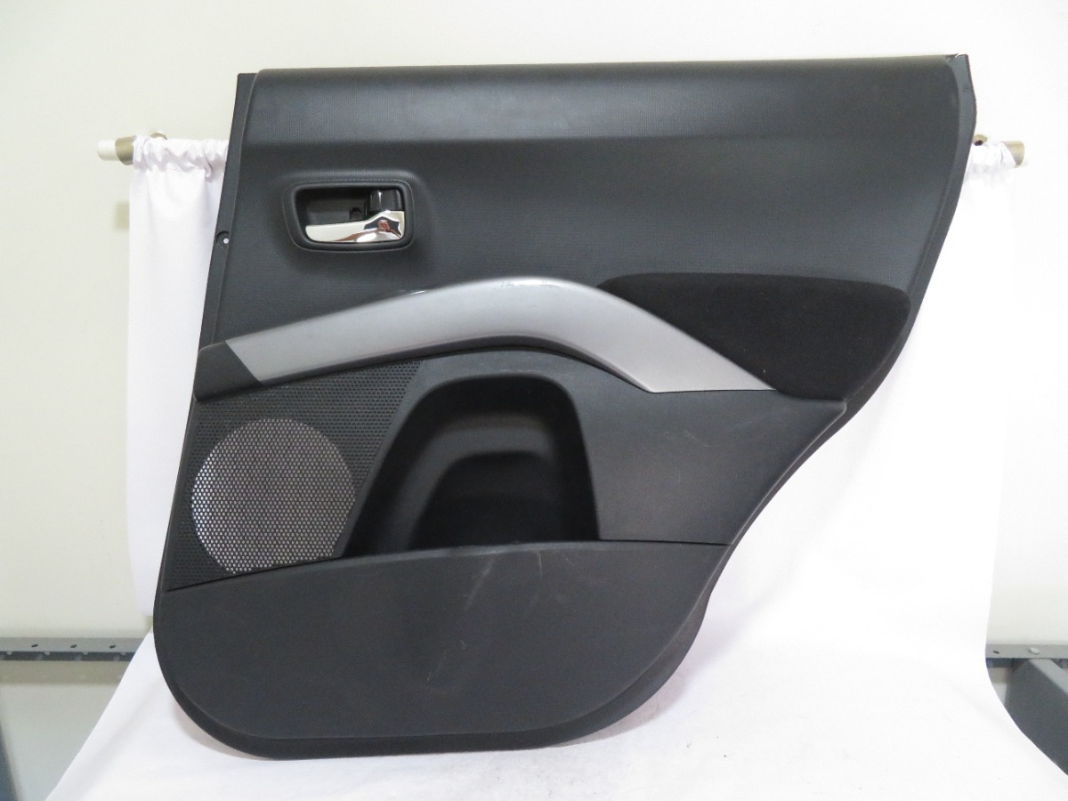 Tapa Vestidura Trasera Derecha Outlander 2007 Al 2013