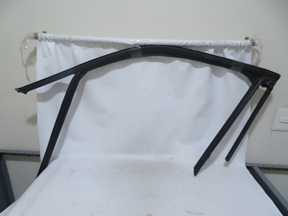 Empaque Puerta Delantero Izquierdo Bronco Sport 2019-2013.