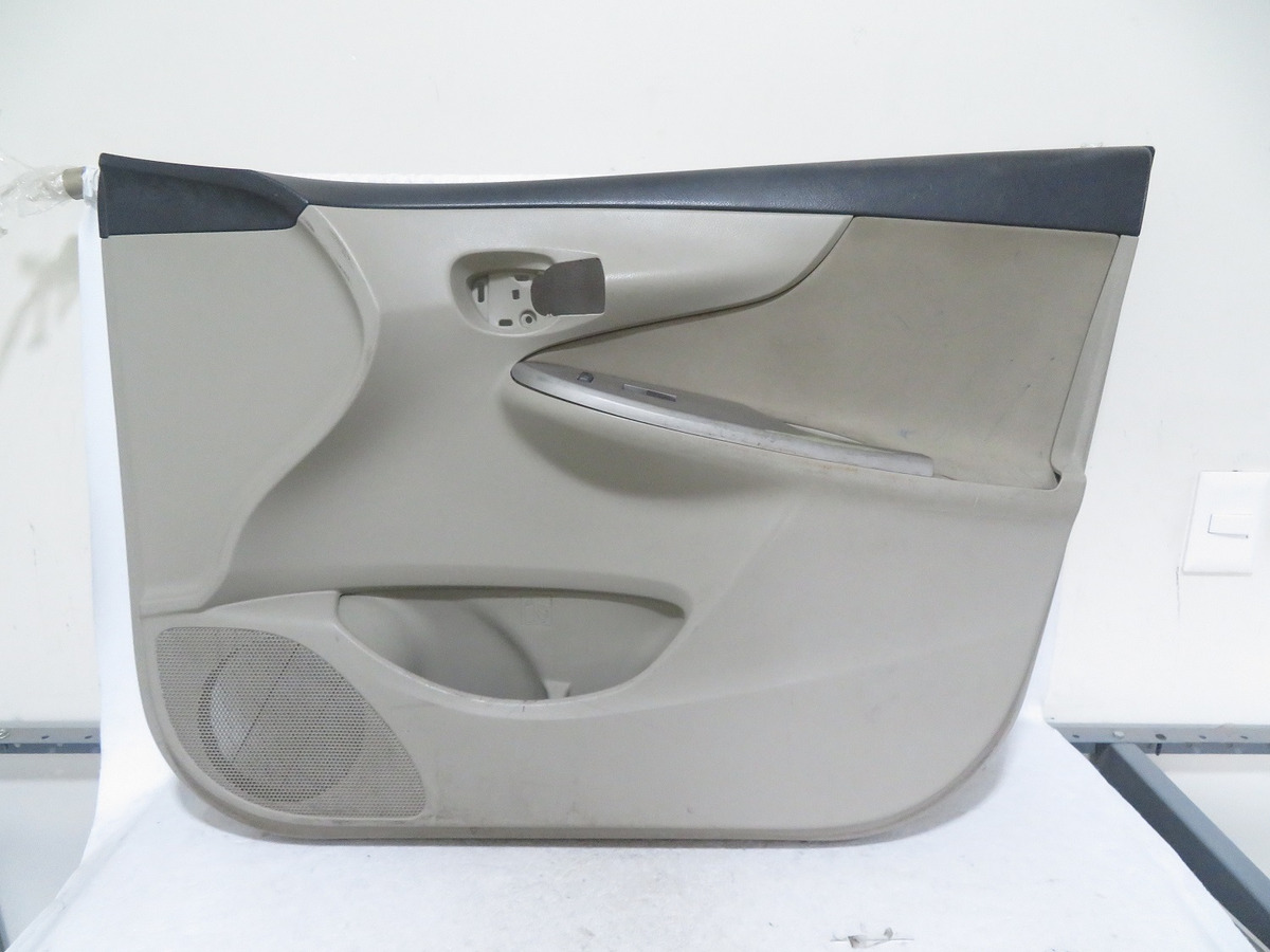 Panel Delantero Derecho Toyota Corolla 2010 Electrico