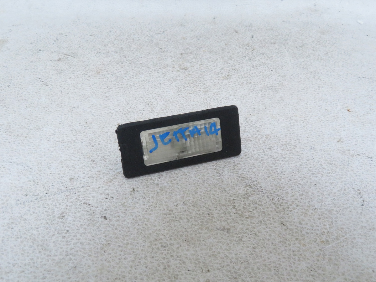 Luz Placa Trasero Jetta 2014