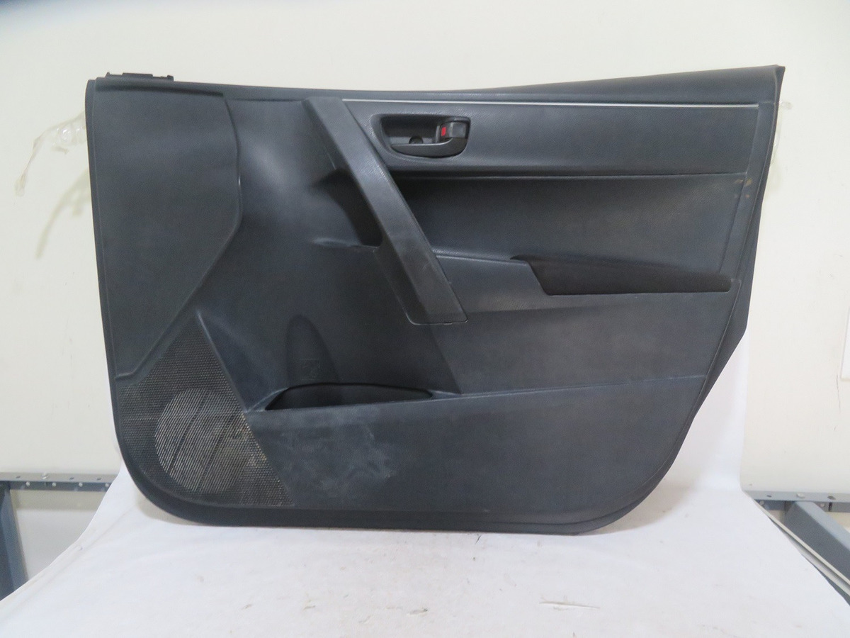 Tapa Vestidura Puerta Delantera Derecha Corolla 2017