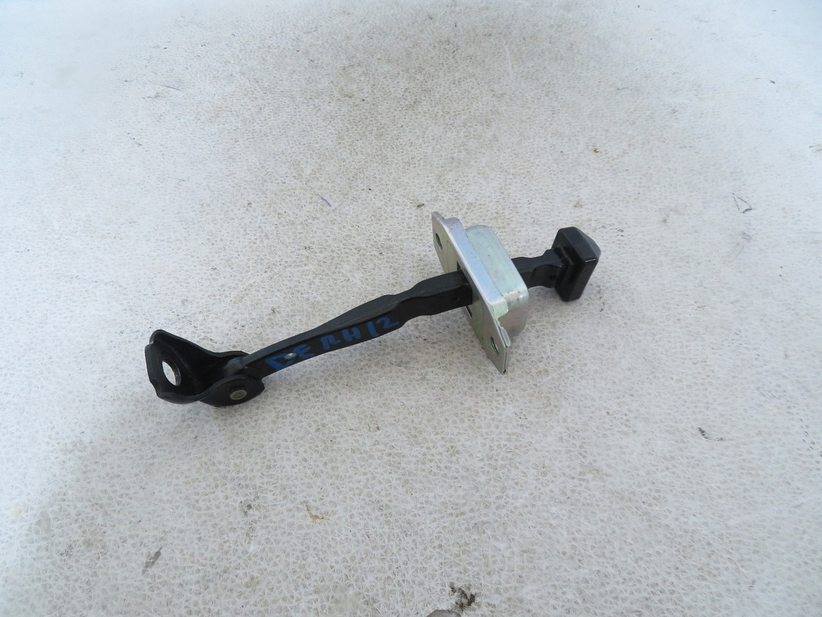 Tirante Puerta Delantera Derecha Mazda3 2012