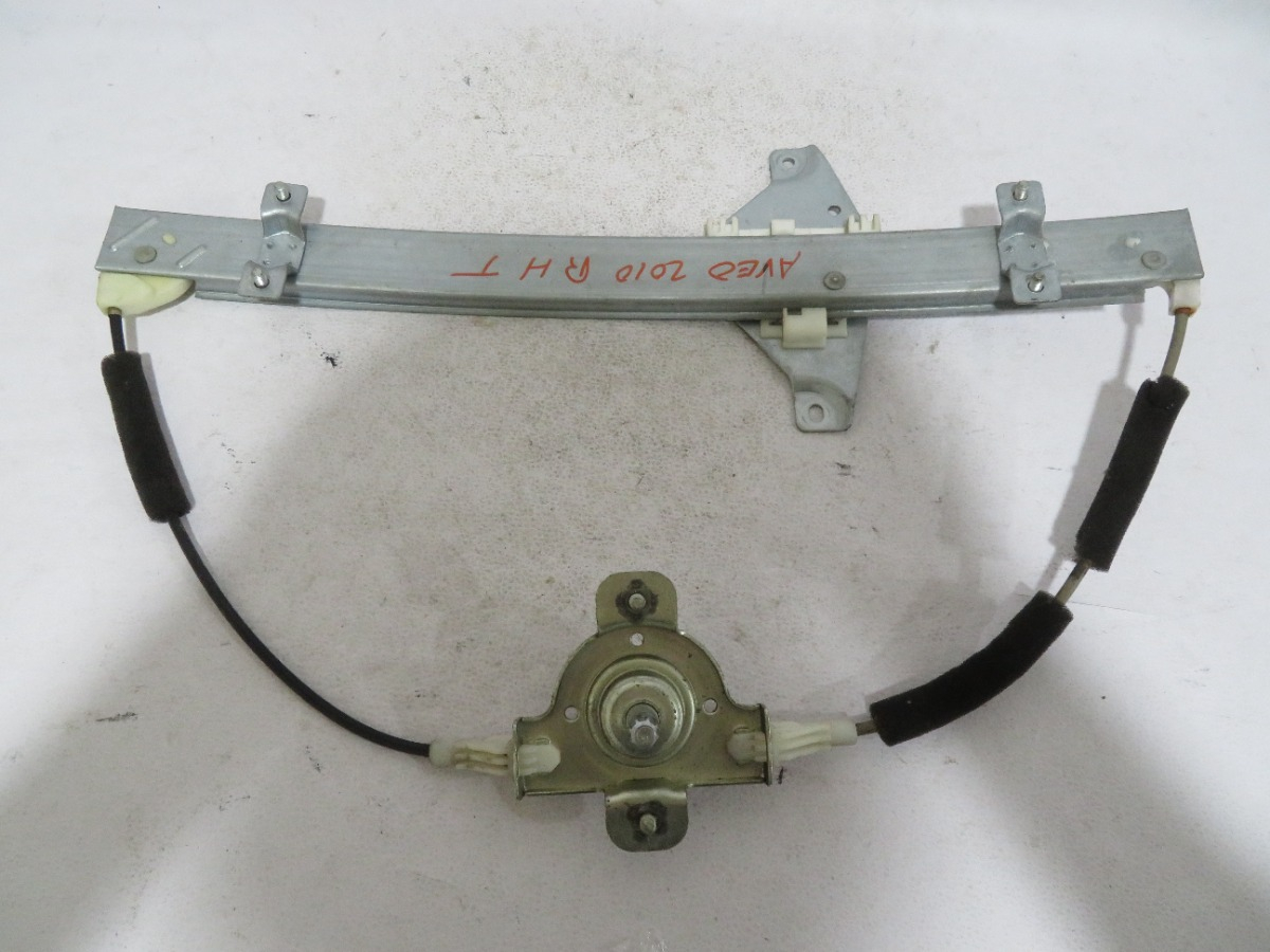 Elevador Trasero Derecho Manual Aveo 2010-2017