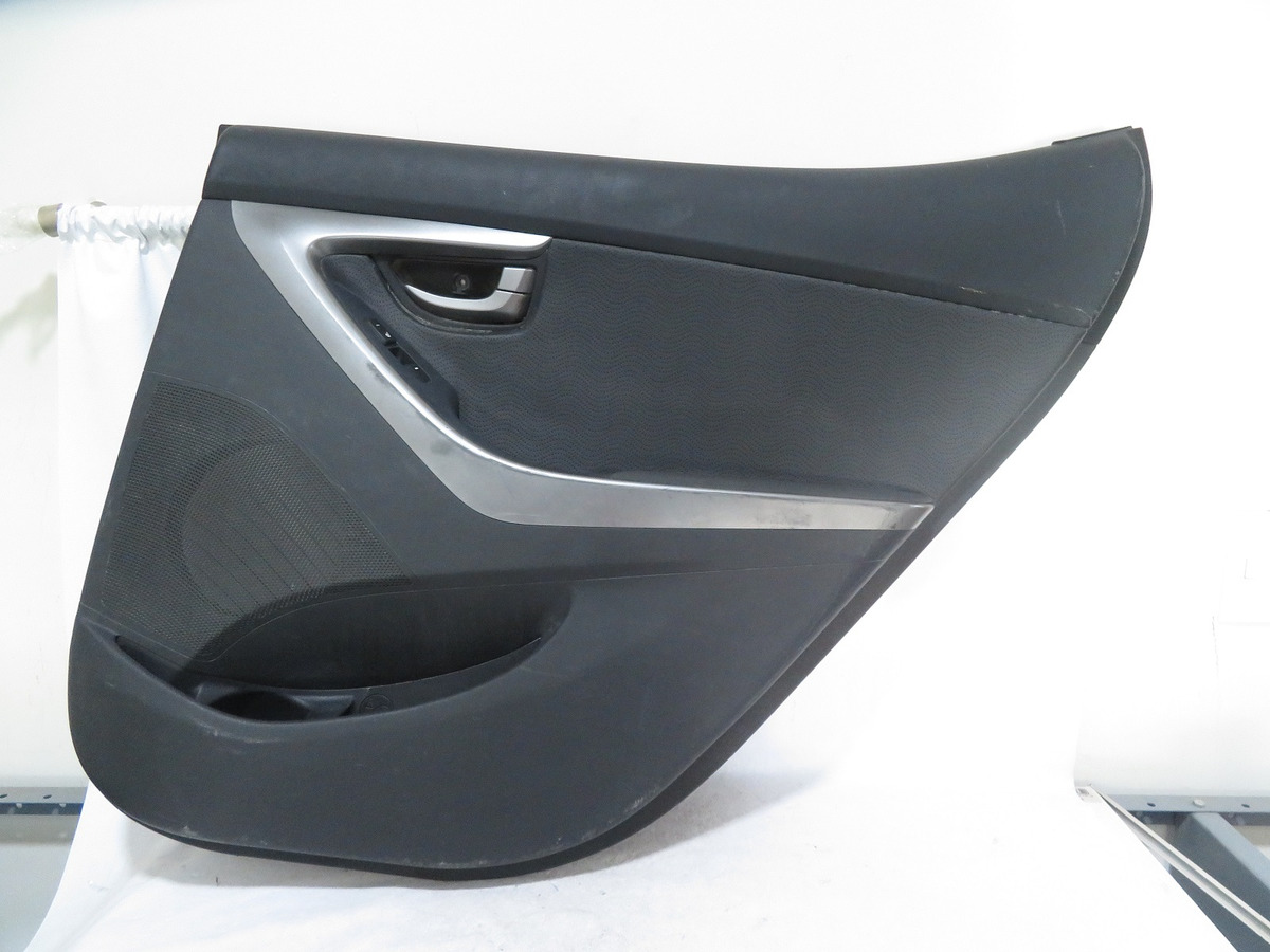 Tapa Vestidura Trasera Derecha Elantra 2012