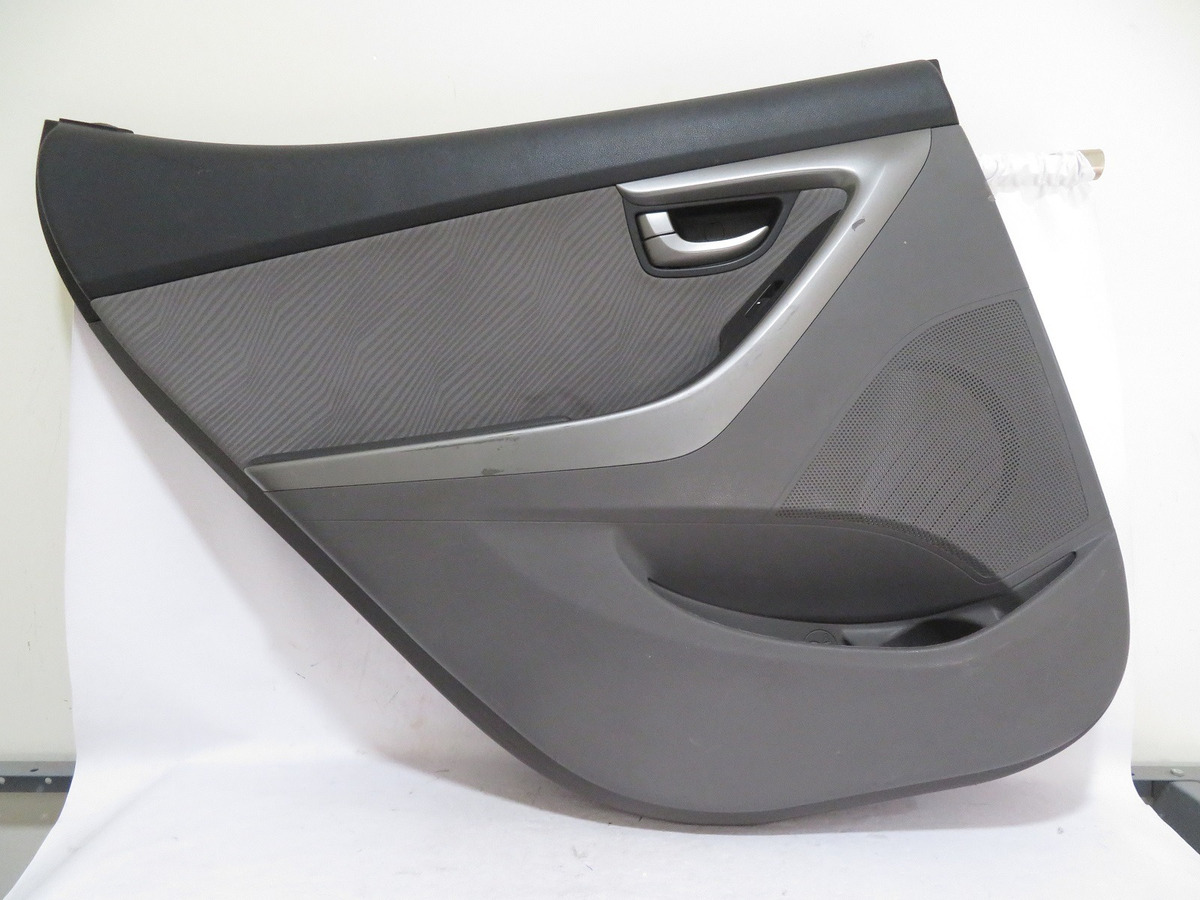 Tapa Vestidura Trasera Izquiera Versa 2012-2019 Electrica