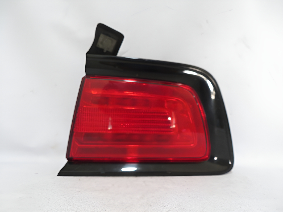 Calavera Derecha Charger 2011 2012 2013 2014 Derecho Rojo - vista 1