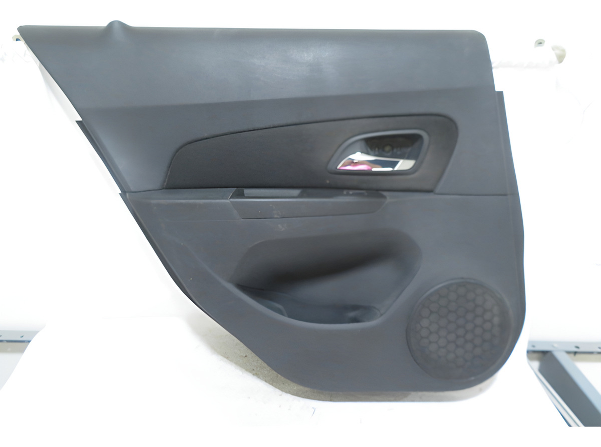 Tapa Vestidura Puerta Trasera Izquierda Cruze 2012 Gris Oscuro