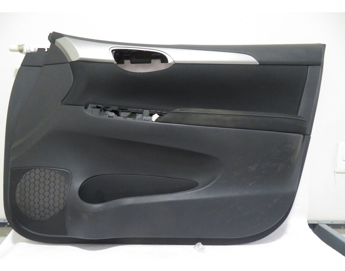 Tapa Vestidura Delantera Derecha Sentra 2013-2016 Electrica