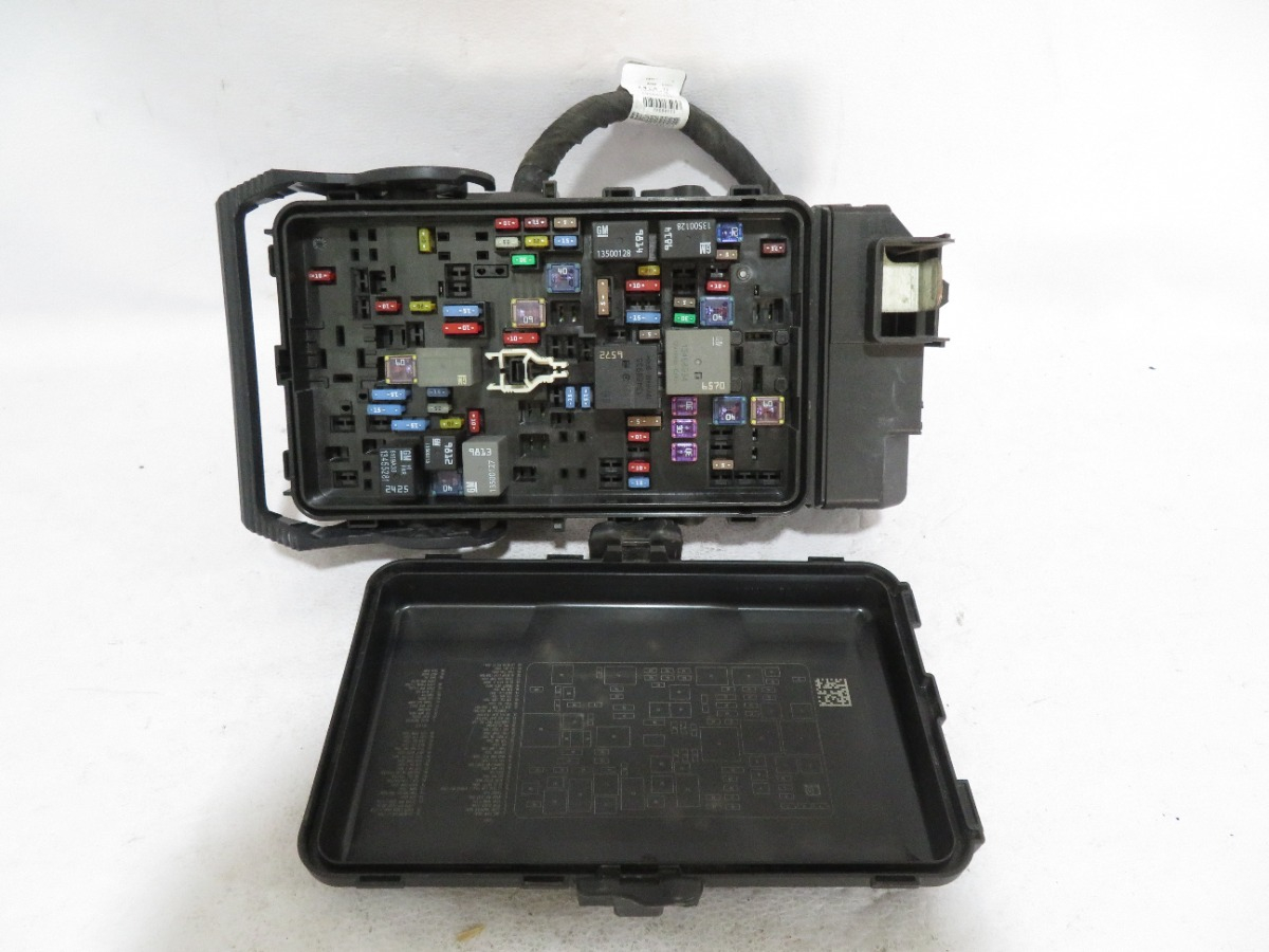 Caja Fusibles Malibu 2016 2017 1.5 Litros