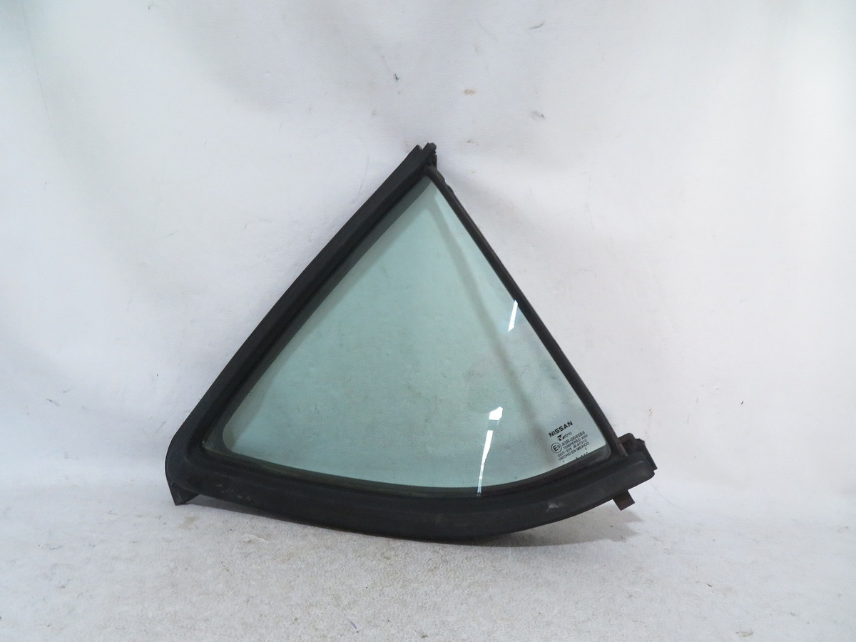 Cristal Aleta Puerta Trasero  Derecho Versa 2012-2019