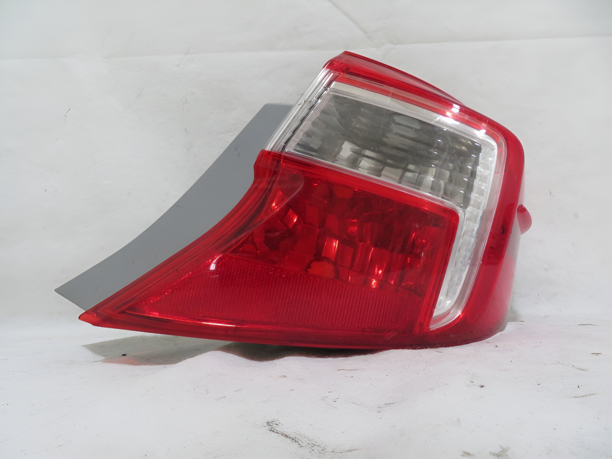 Calavera Derecha Toyota Camry 2012 2013 2014 Derecho/pasajero Rojo - vista 1
