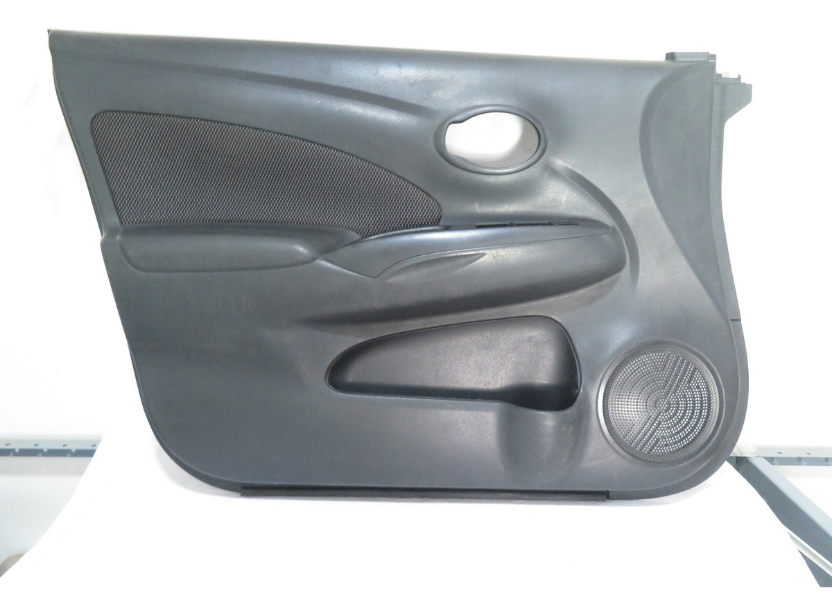 Tapa Vestidura Delantera Izquierda Versa 2012 Al 2019