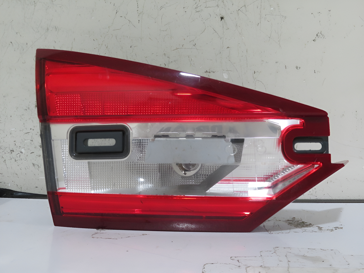Calavera Interior Izquierda Ford Fusion 2017 2018 Izquierdo Rojo - vista 1