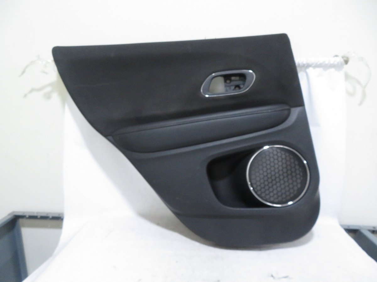 Tapa Vestidura Puerta Trasera Izquierda Hrv 2016 2021