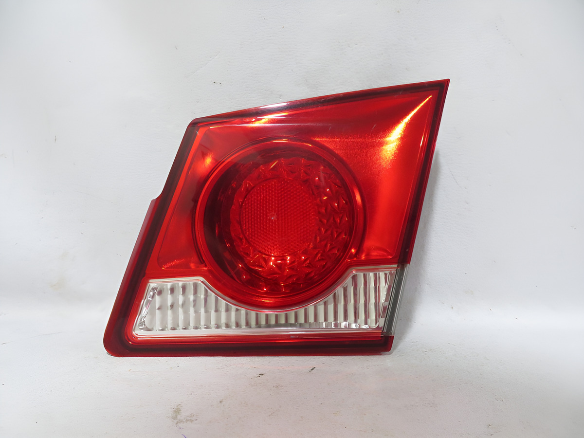 Calavera Interior Derecha Cruze 2015 Derecho/pasajero Rojo - vista 1