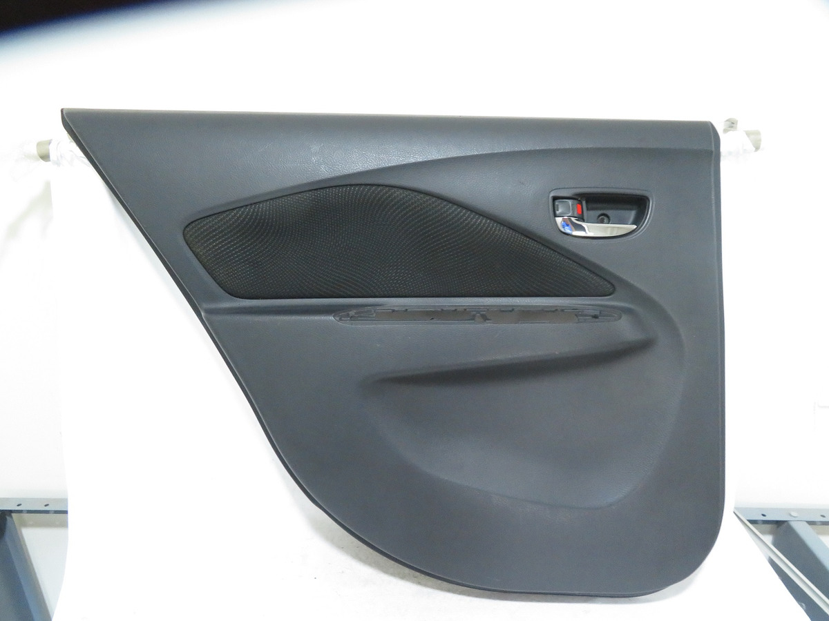 Tapa Vestidura Trasera Izquierda Yaris 2010