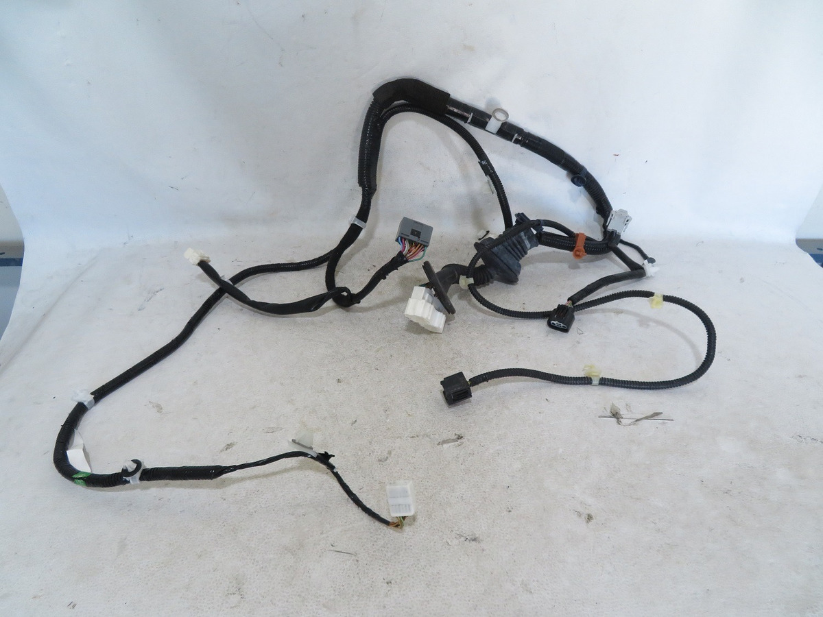 Arnes Puerta Delantero Izquierdo Hrv 2020