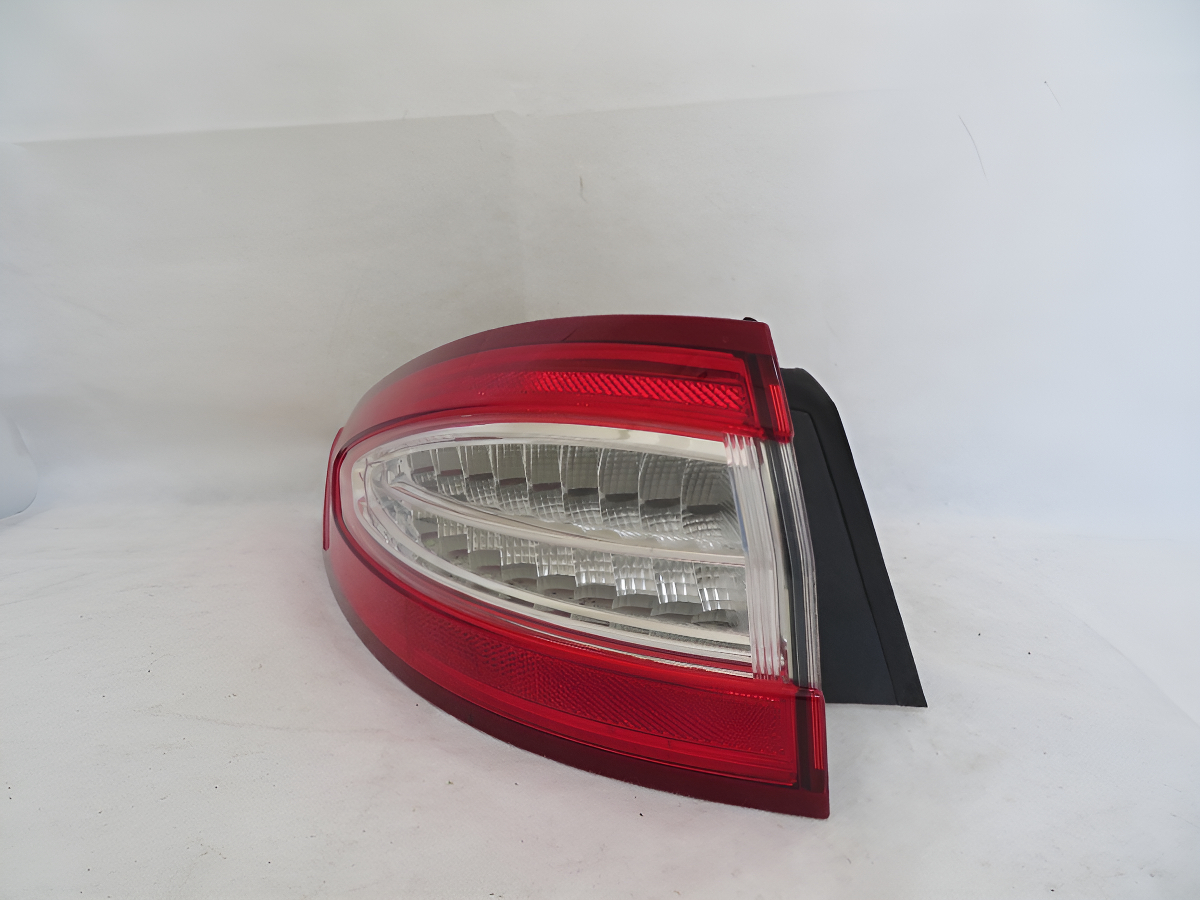 Calavera Izquierda Ford Fusion 2016 Izquierdo Rojo - vista 1