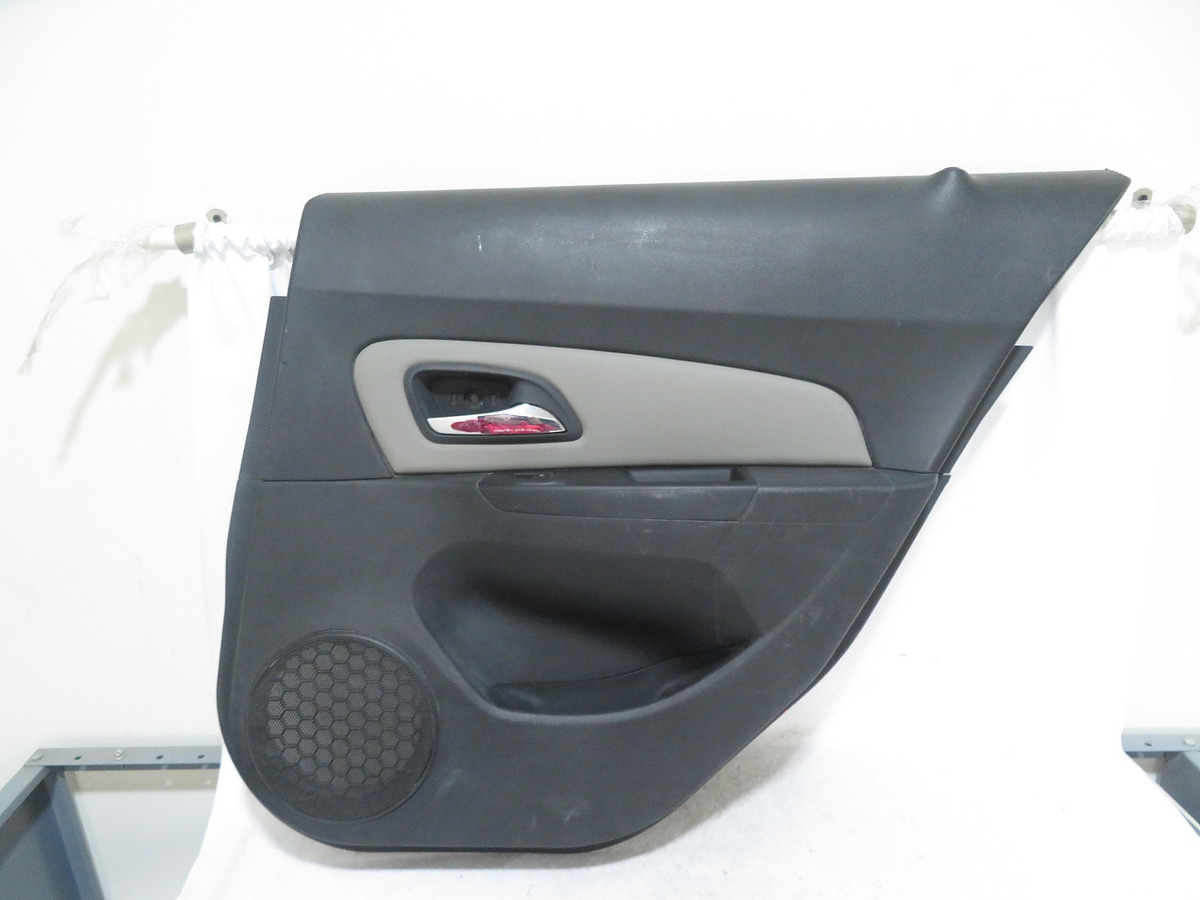 Tapa Vestidura Puerta Trasera Derecha Cruze 2012